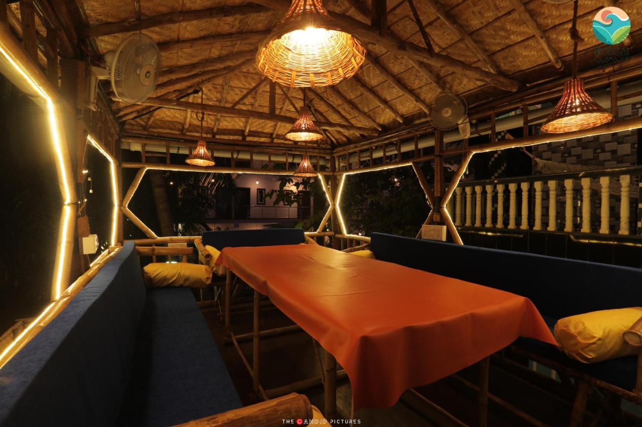 Tropical Wave Hostel Morjim Goa Kültér fotó