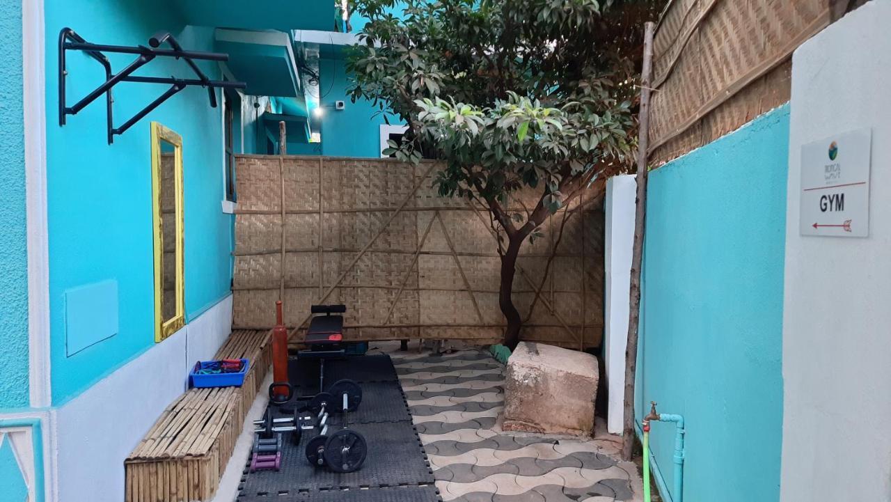 Tropical Wave Hostel Morjim Goa Kültér fotó