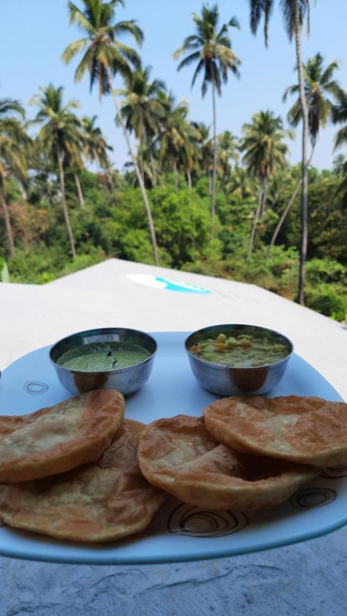 Tropical Wave Hostel Morjim Goa Kültér fotó