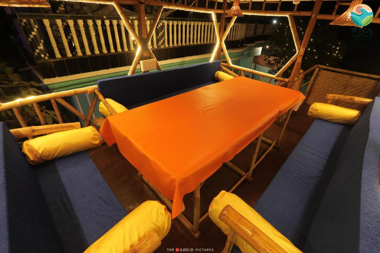 Tropical Wave Hostel Morjim Goa Kültér fotó