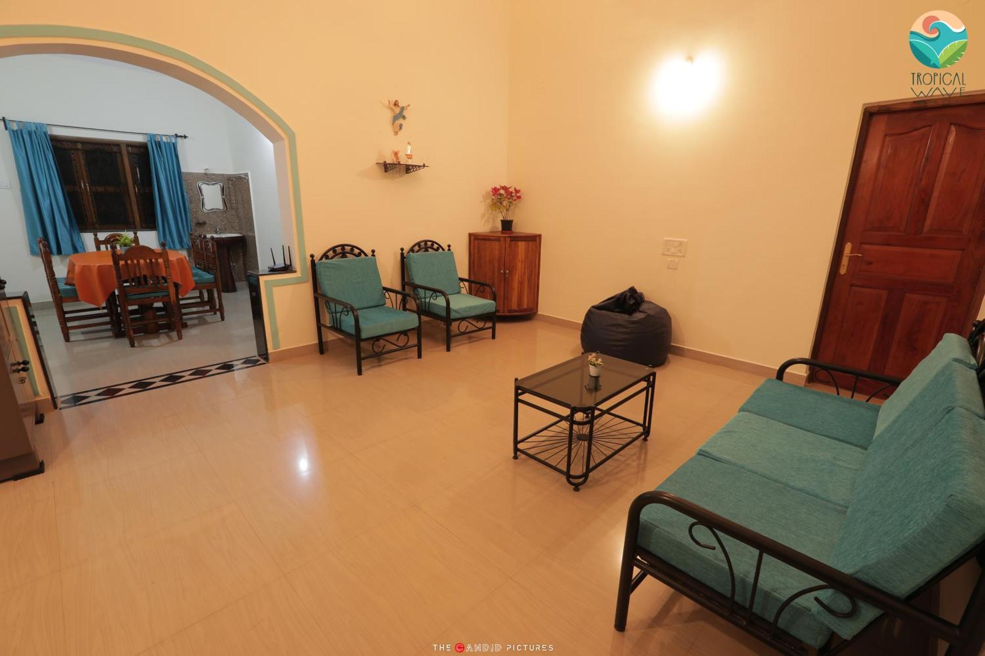 Tropical Wave Hostel Morjim Goa Kültér fotó