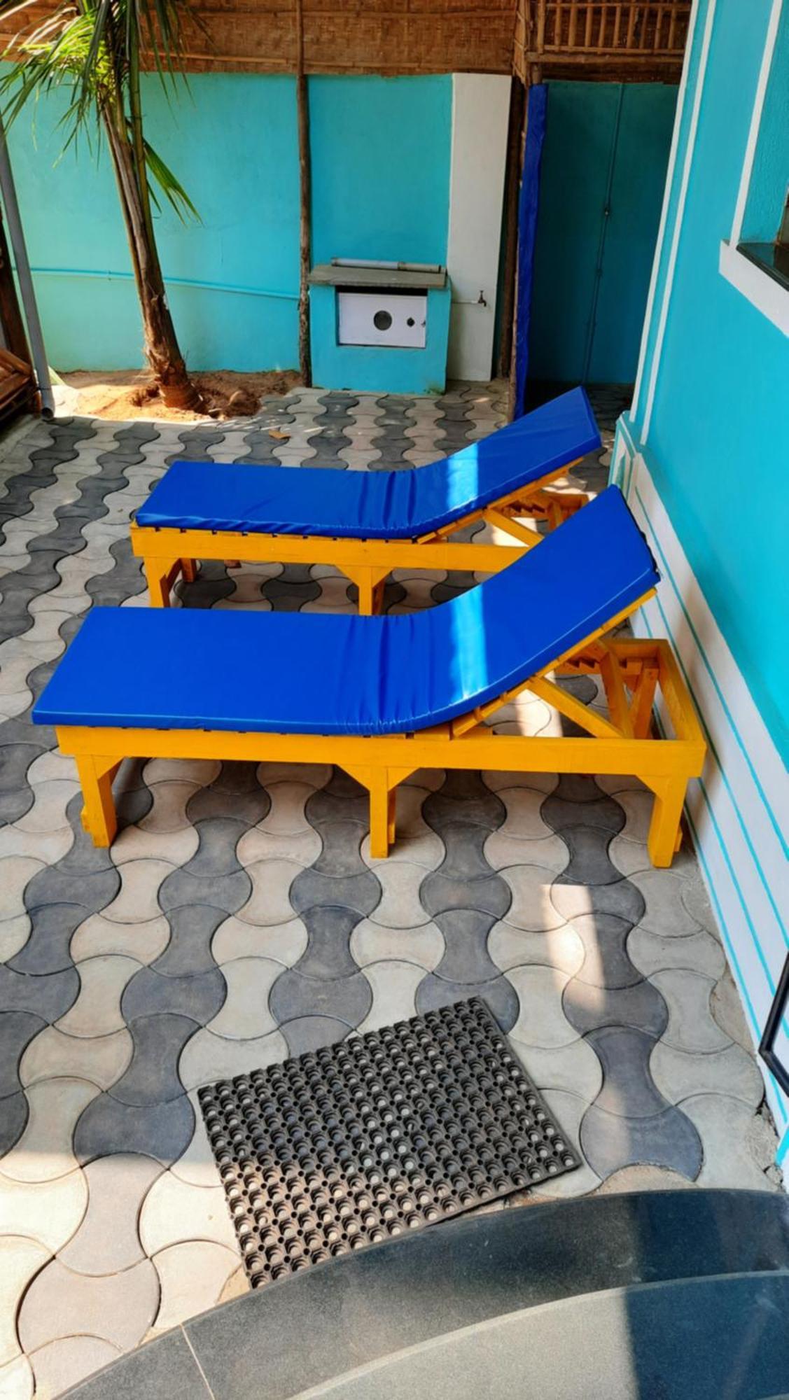 Tropical Wave Hostel Morjim Goa Kültér fotó